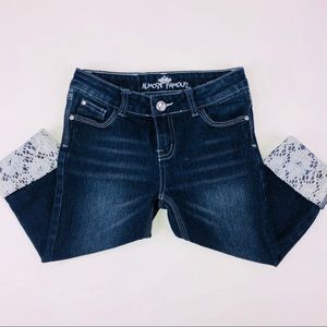 🎉Host Pick🎉Almost Famous Capri Jeans